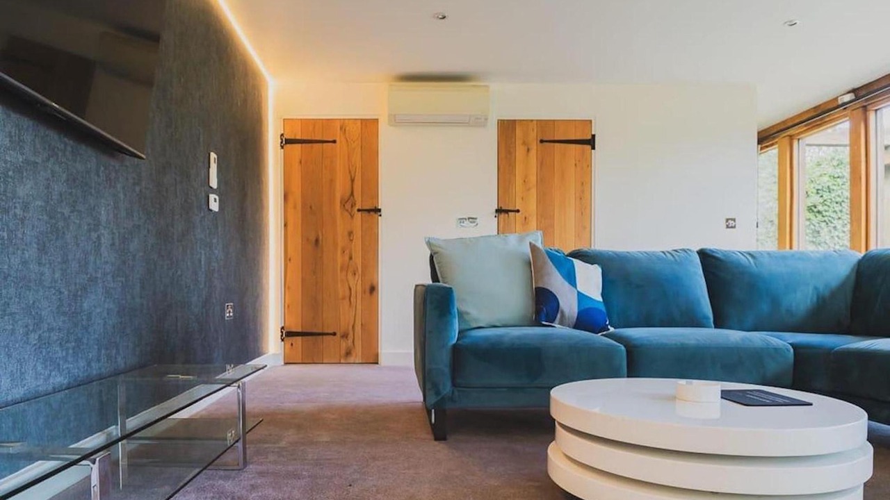 Photo of Others in Howlett End