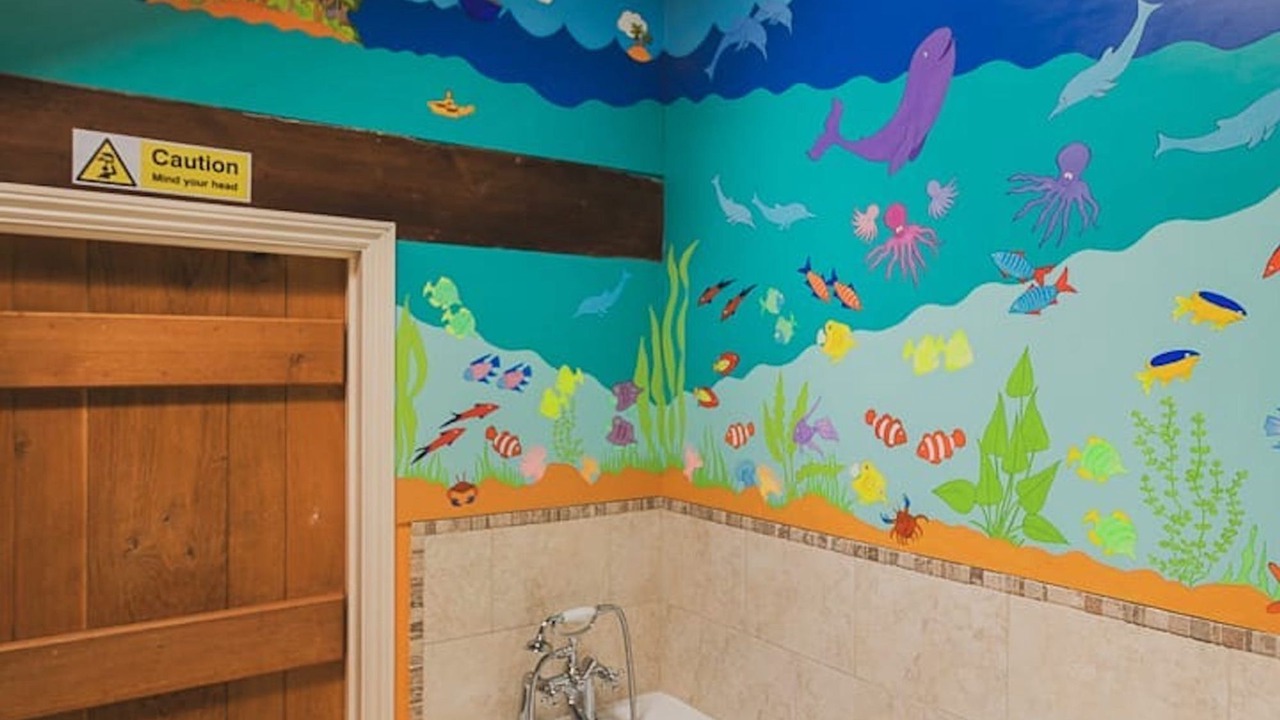 Photo of Others in Howlett End