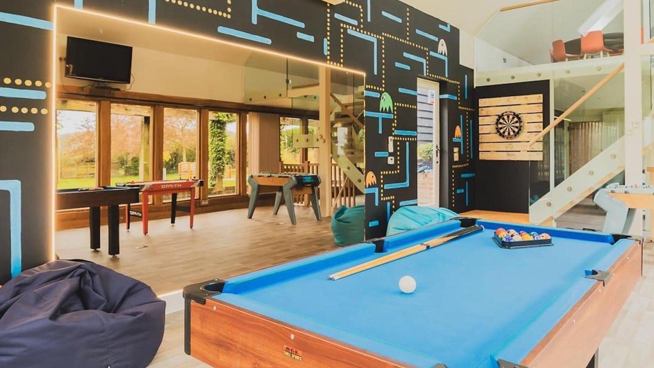 Photo of Others in Howlett End