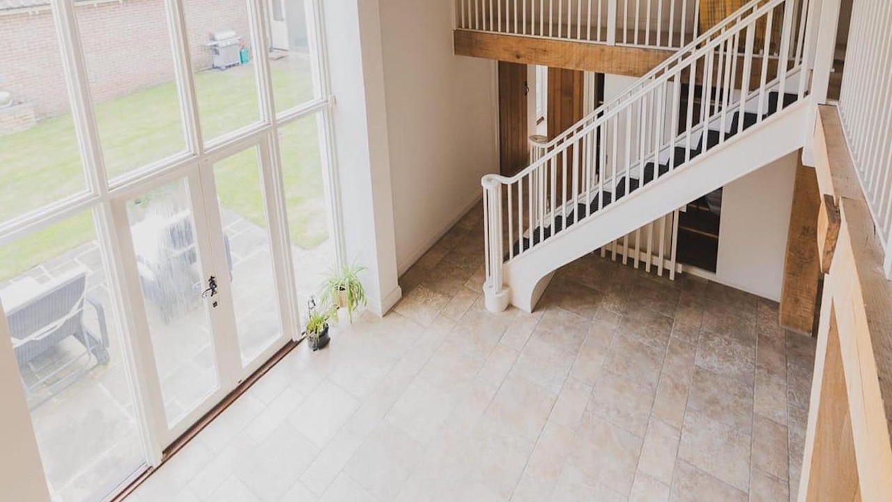 Photo of Others in Howlett End