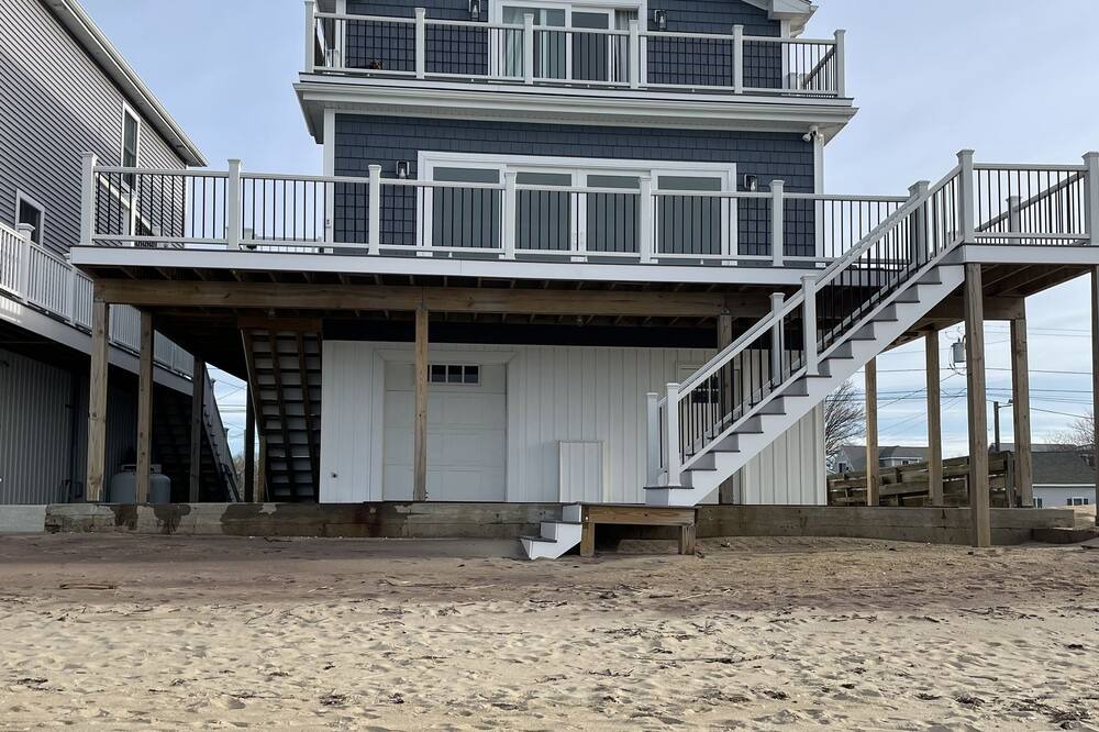 Photo of Outdoor in Saybrook Manor