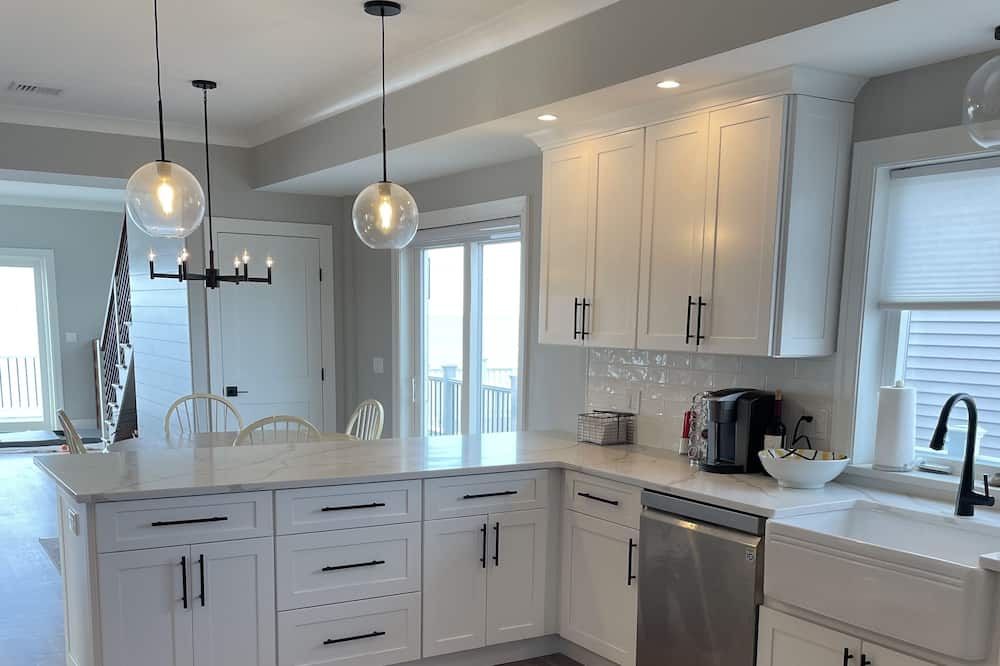 Photo of Kitchen in Saybrook Manor