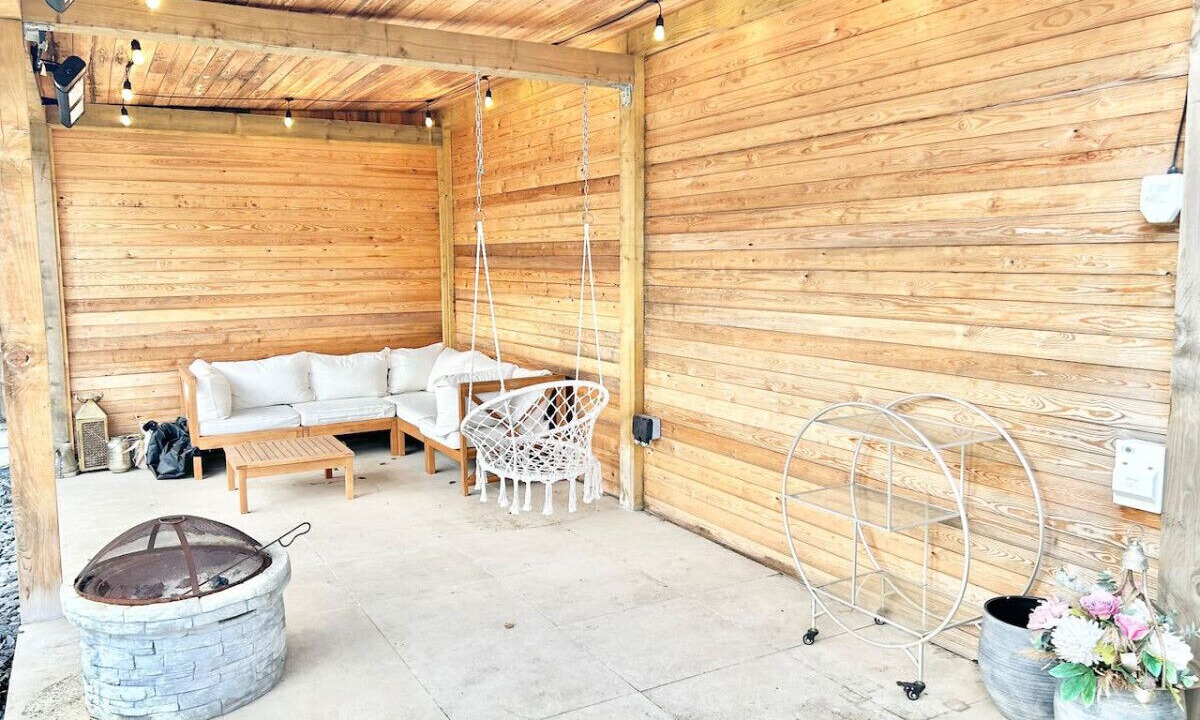 Photo of Outdoor in Edgware