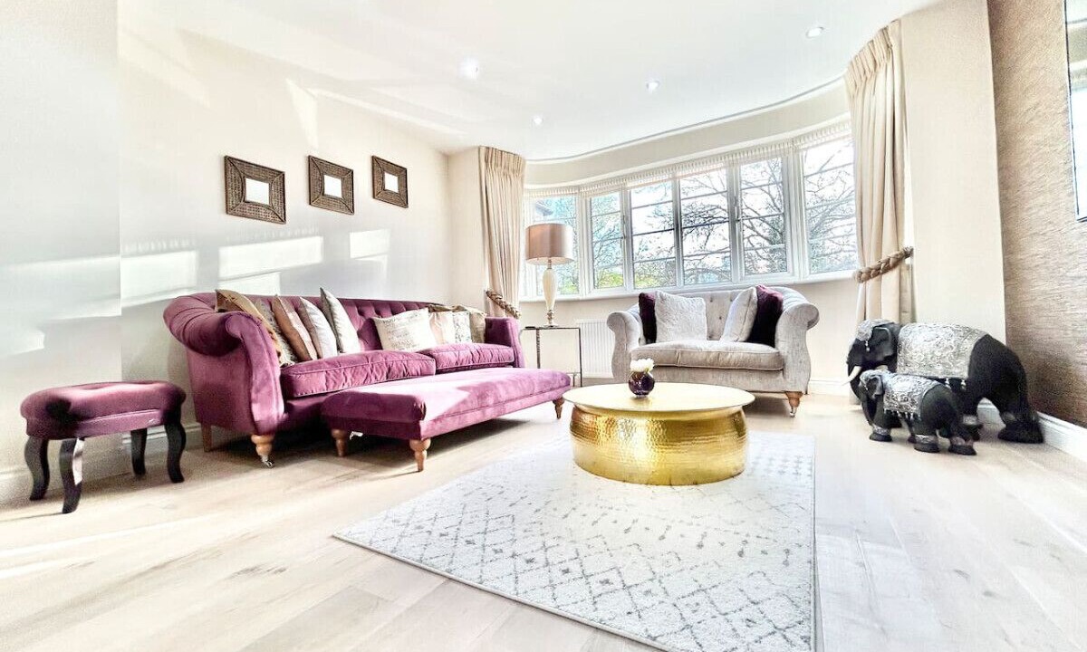 Photo of Others in Edgware