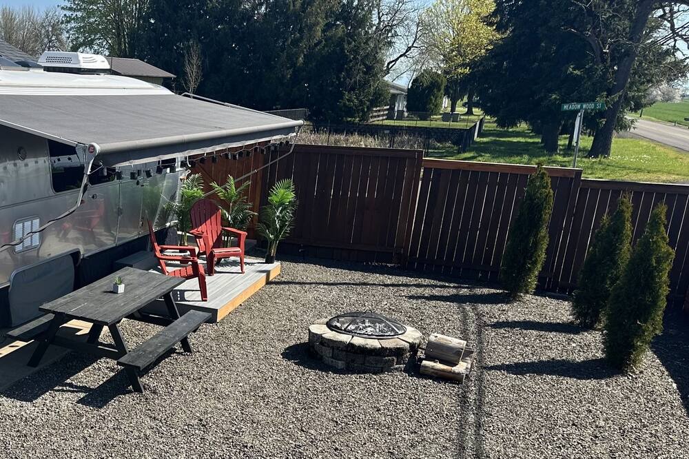 Photo of Outdoor in Tangent