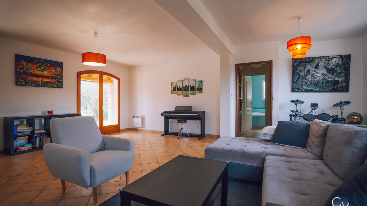 Photo of Livingroom in Mornas