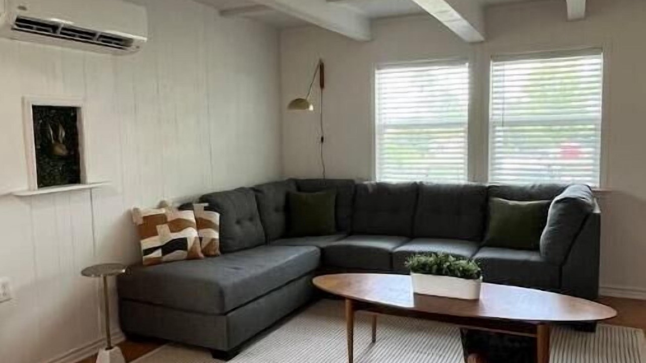 Photo of Livingroom in Cottonwood Shores