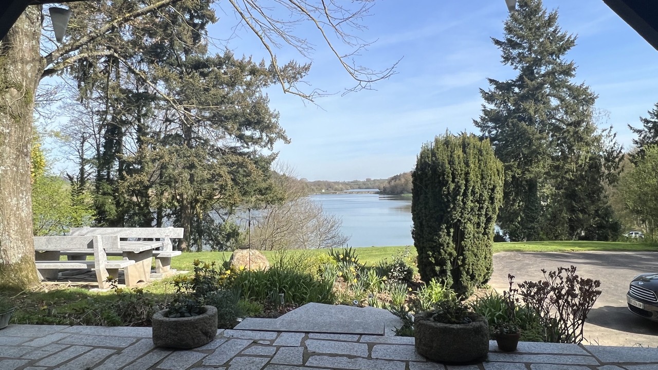 Photo of Outdoor in Erbree