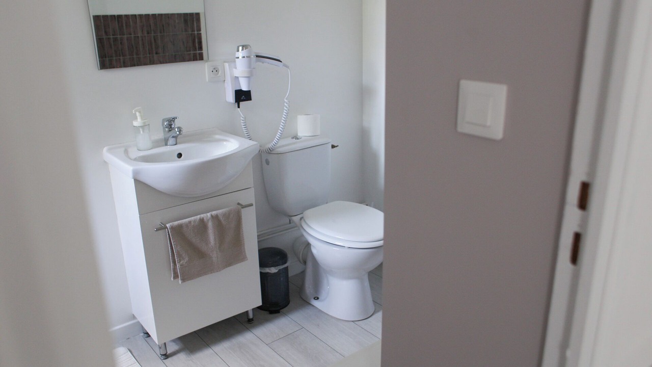 Photo of Bathroom in Douville-en-Auge
