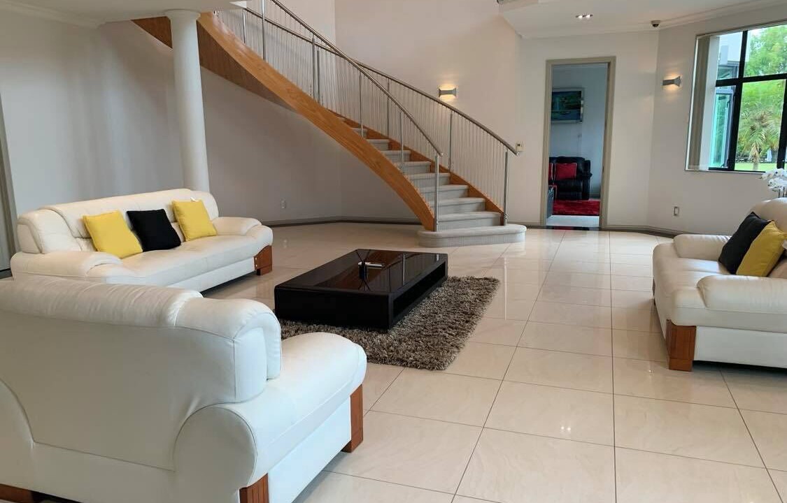 Photo of Livingroom in Glenbrook