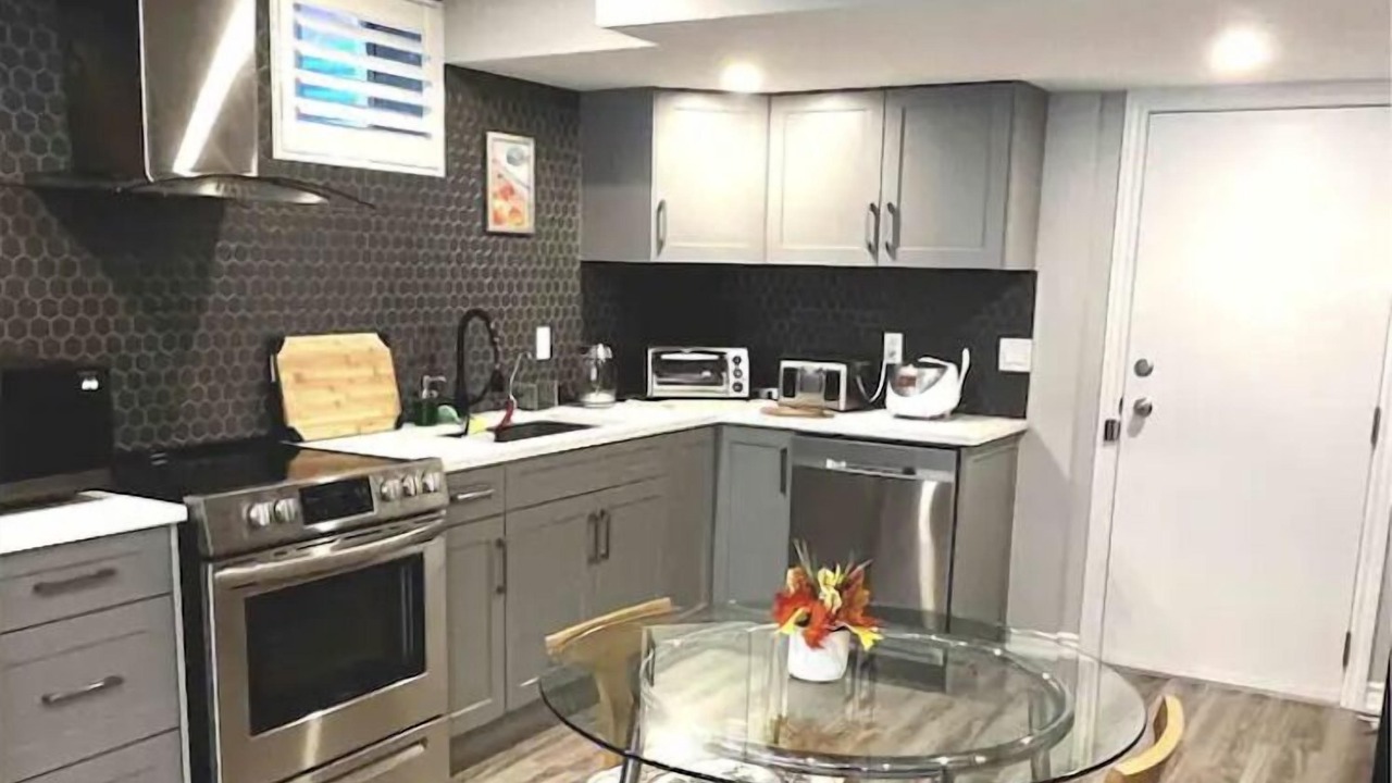 Photo of Kitchen in Halton Regional Municipality