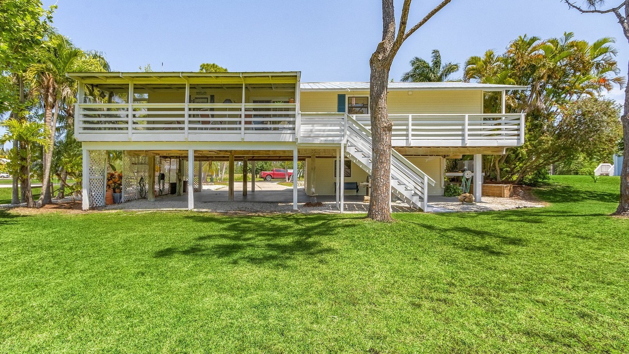 Photo of Outdoor in Pine Island Center