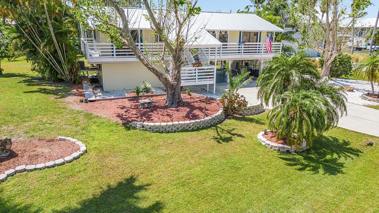 Photo of Outdoor in Pine Island Center