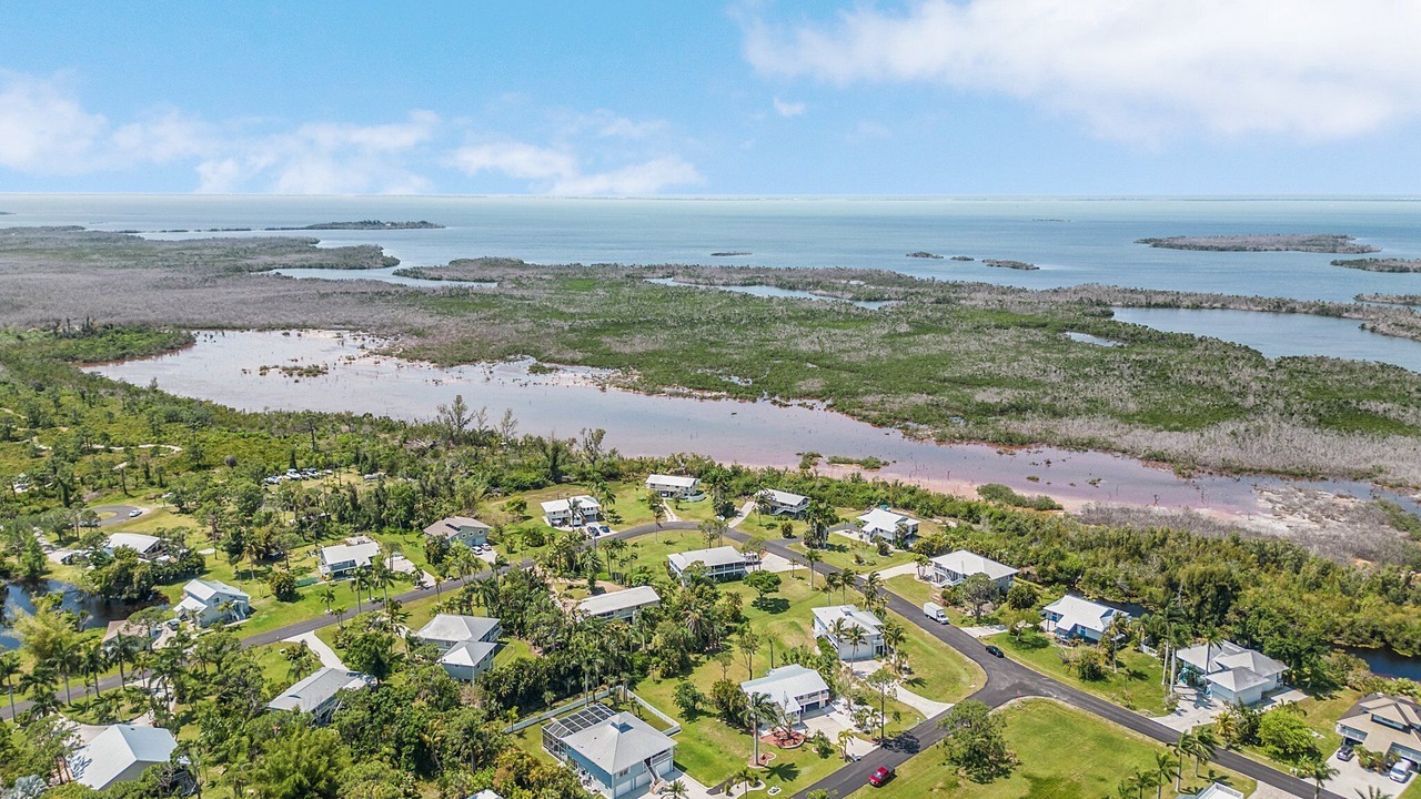 Photo of Outdoor in Pine Island Center