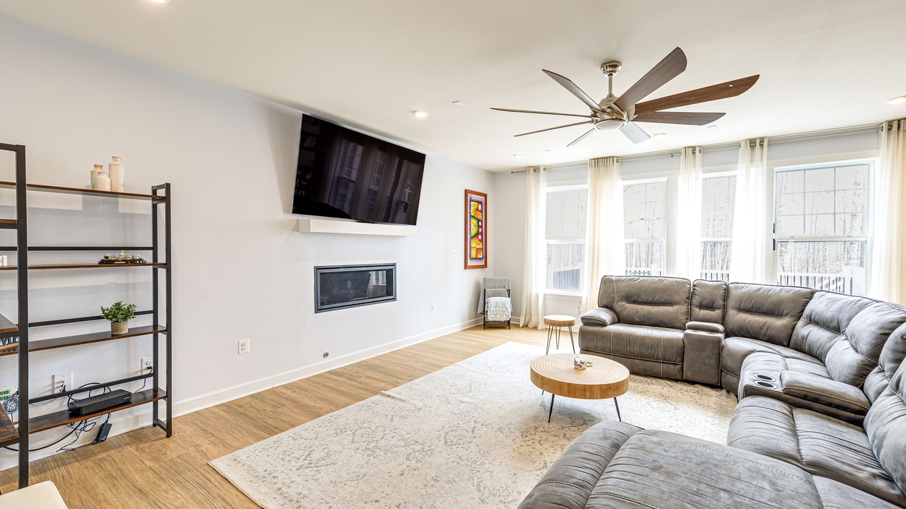 Photo of Livingroom in Fredericksburg