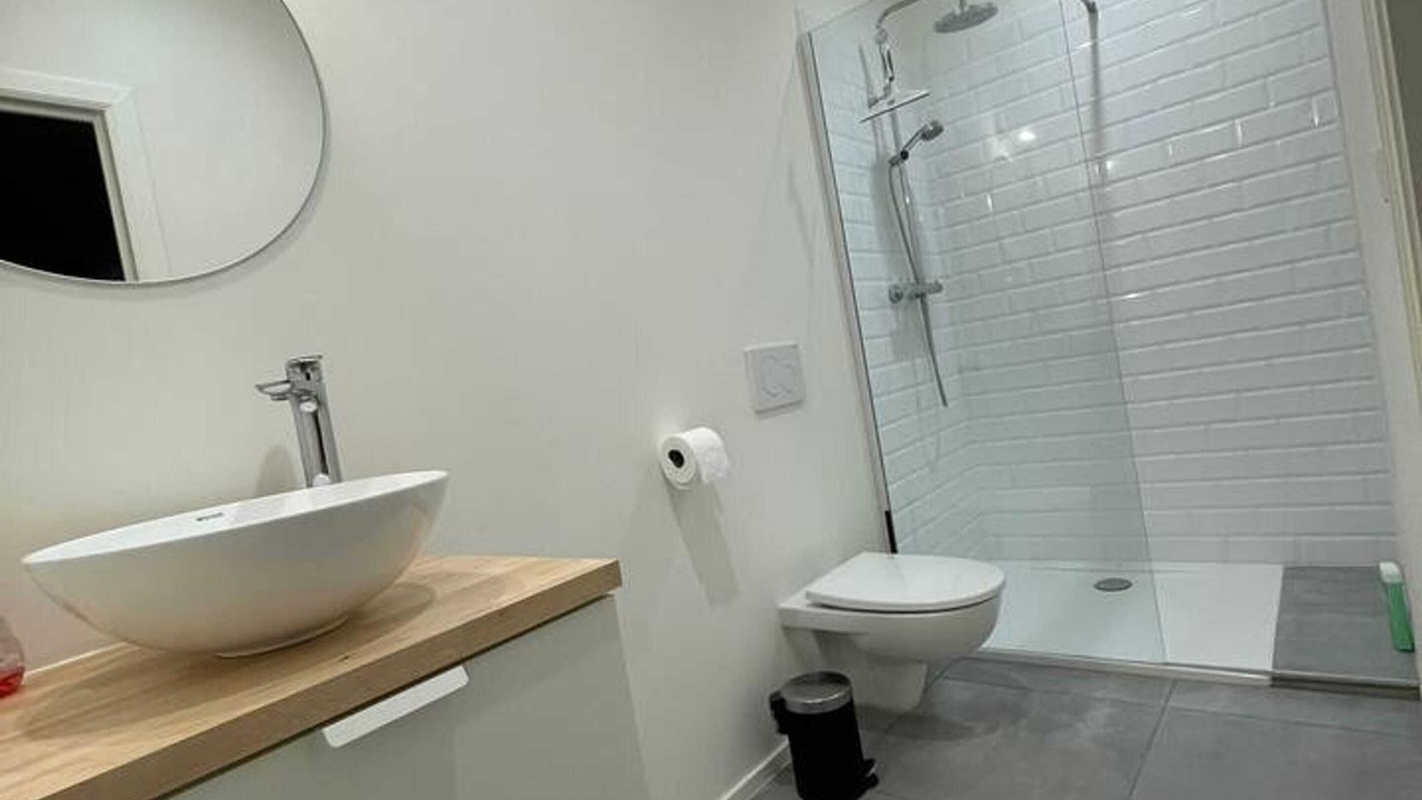 Photo of Bathroom in Puimisson