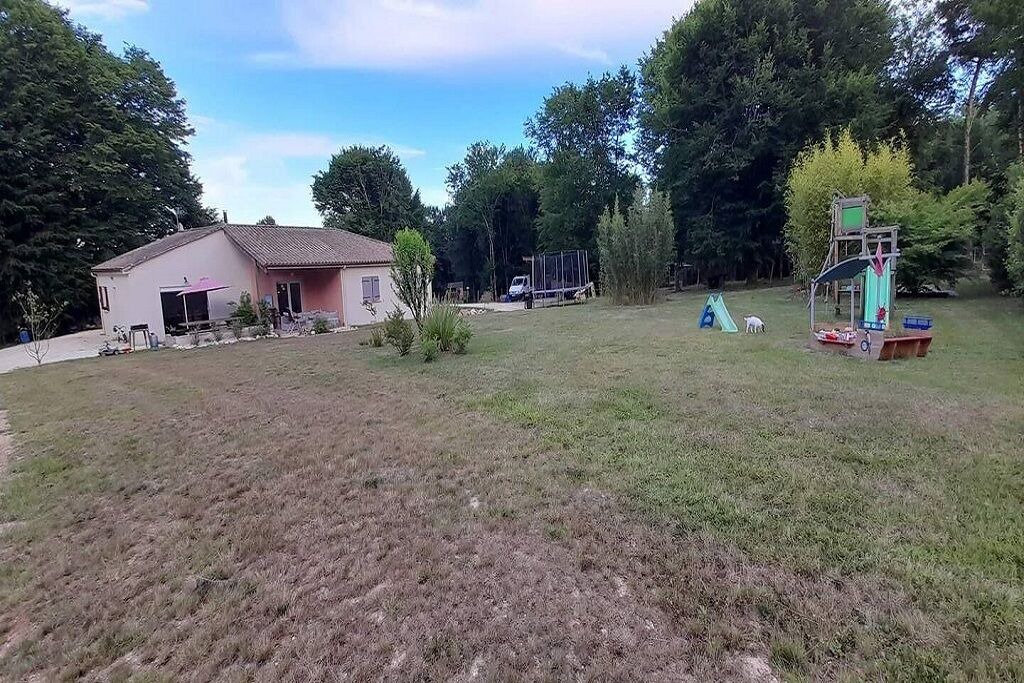 Photo of Outdoor in La Chapelle-Gonaguet