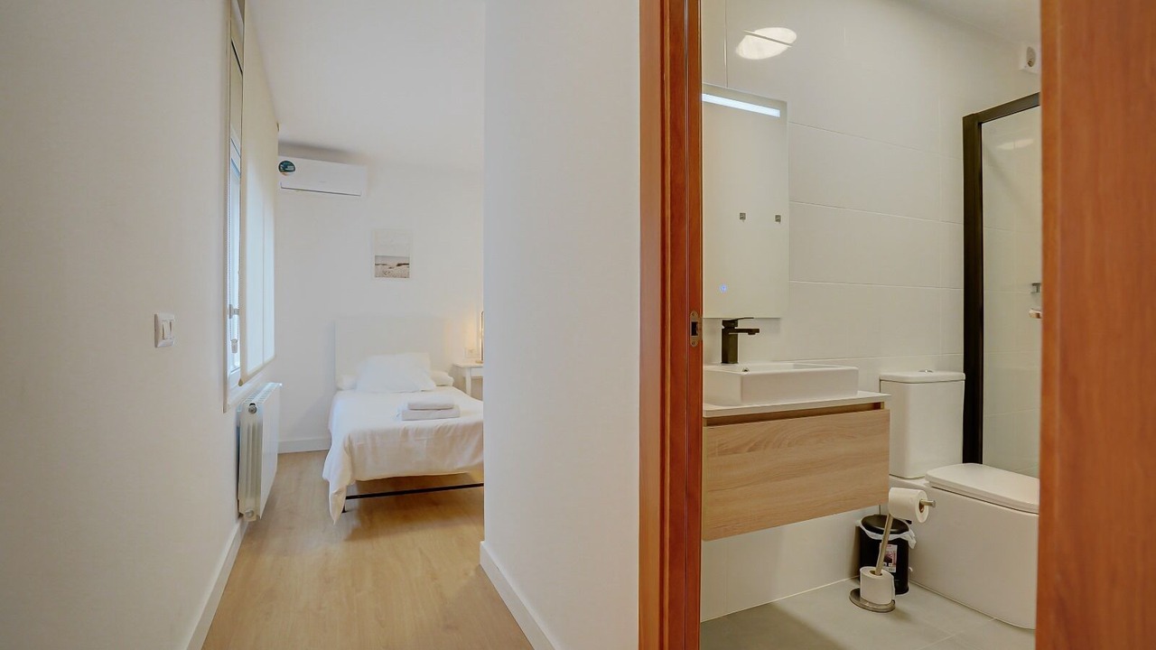 Photo of Bedroom in Lloret Town Center