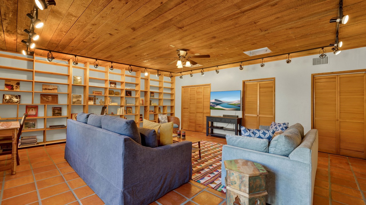 Photo of Livingroom in Driftwood