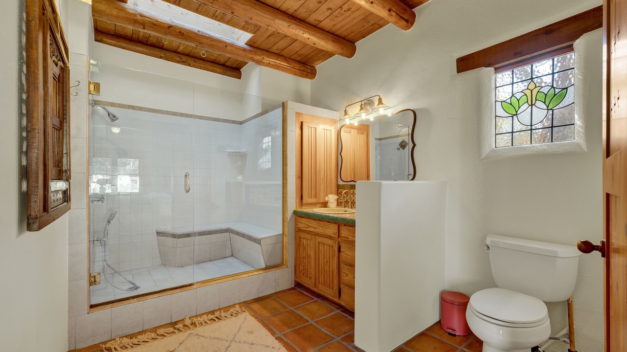 Photo of Bathroom in Driftwood