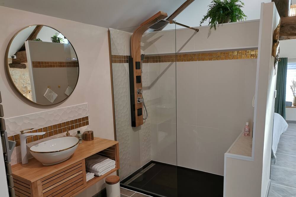 Photo of Bathroom in Chancelade