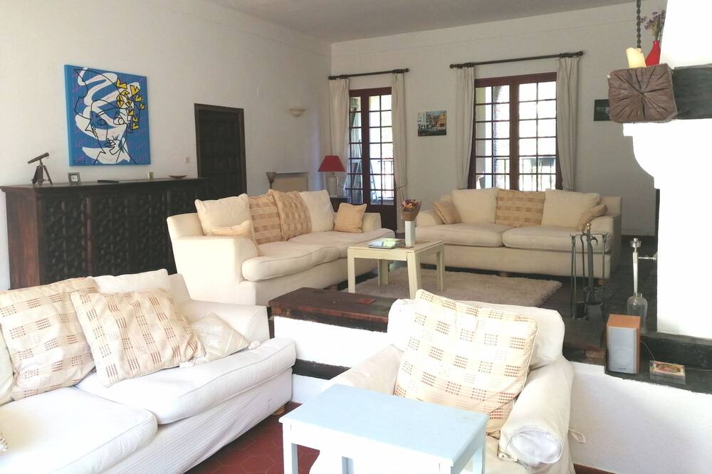 Photo of Livingroom in Arles-sur-Tech