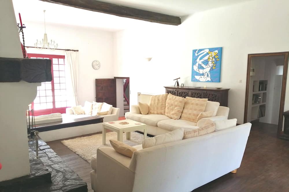 Photo of Livingroom in Arles-sur-Tech