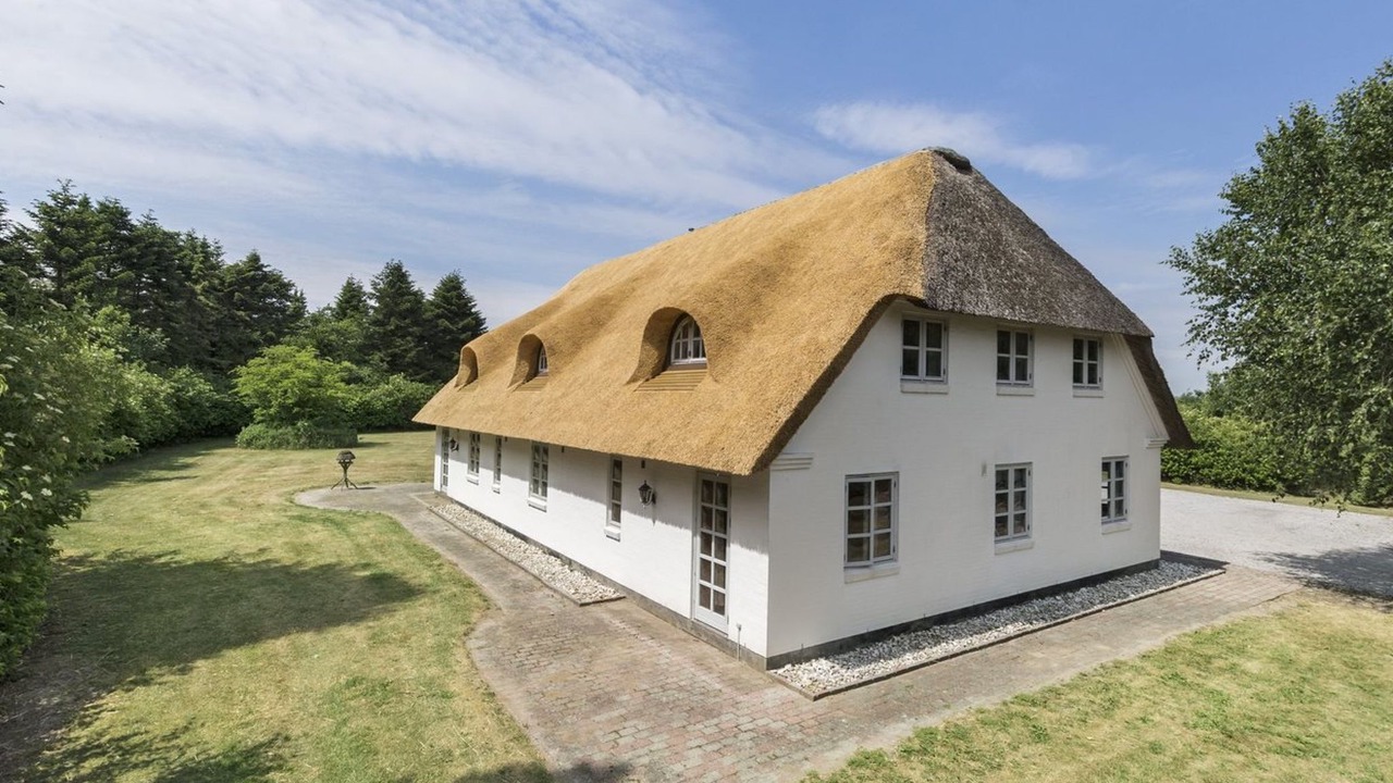 Photo of Outdoor in Gram