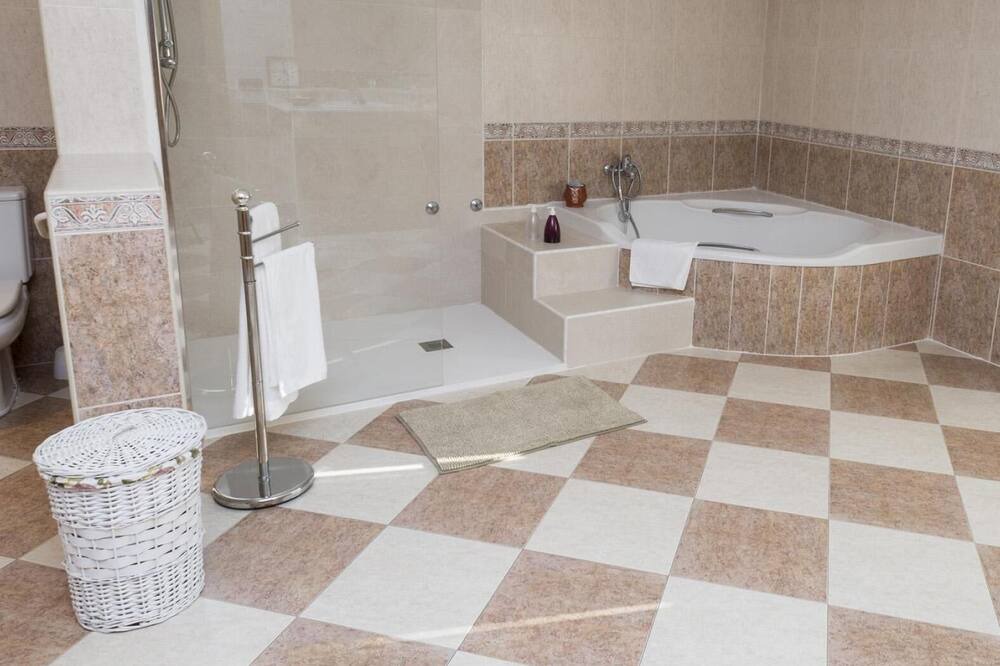 Photo of Bathroom in Nieva