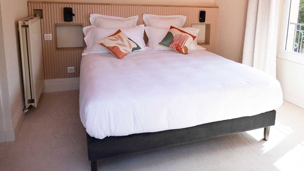 Photo of Bedroom in Montferrat