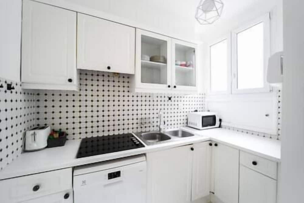 Photo of Kitchen in Notre-Dame-des-Champs
