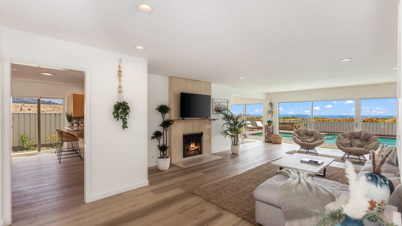 Photo of Livingroom in Malibu