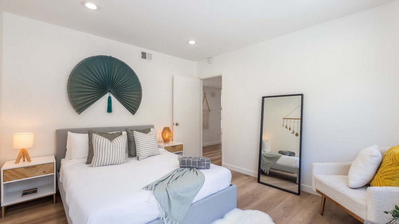Photo of Bedroom in Malibu