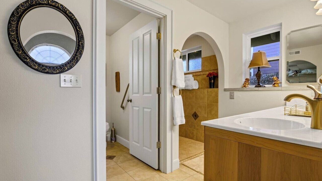 Photo of Others in Tracyton