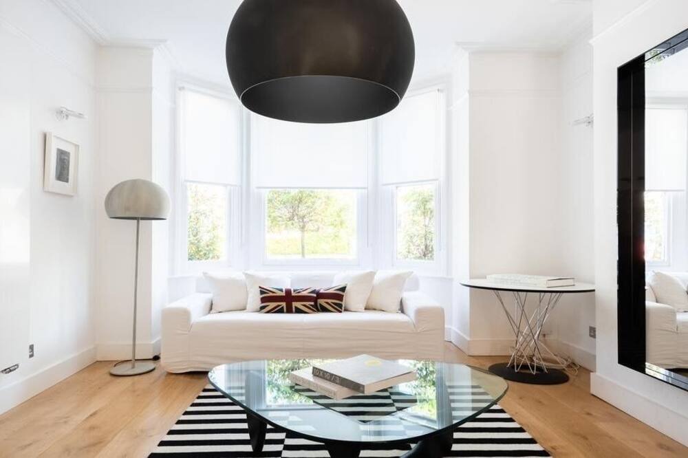 Photo of Others in Notting Dale