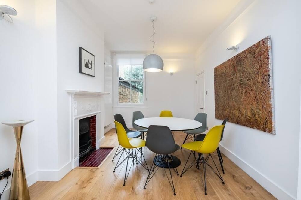 Photo of Others in Notting Dale