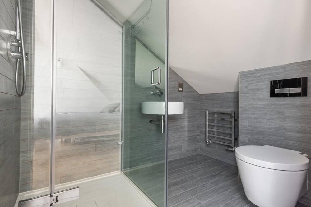 Photo of Others in Notting Dale