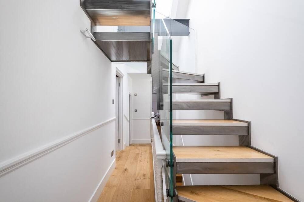 Photo of Others in Notting Dale