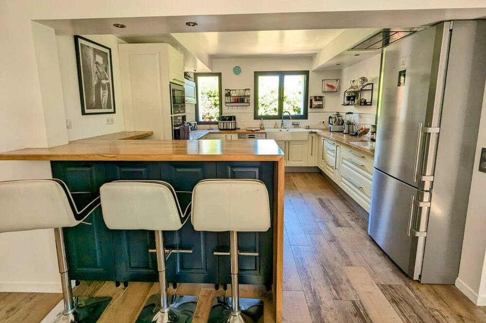 Photo of Kitchen in Parmain