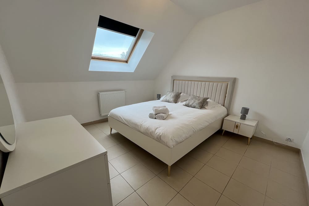 Photo of Others in Huisseau-sur-Cosson