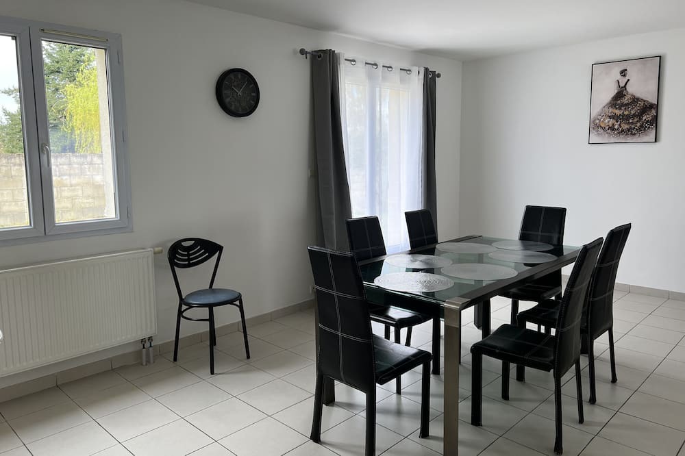 Photo of Others in Huisseau-sur-Cosson