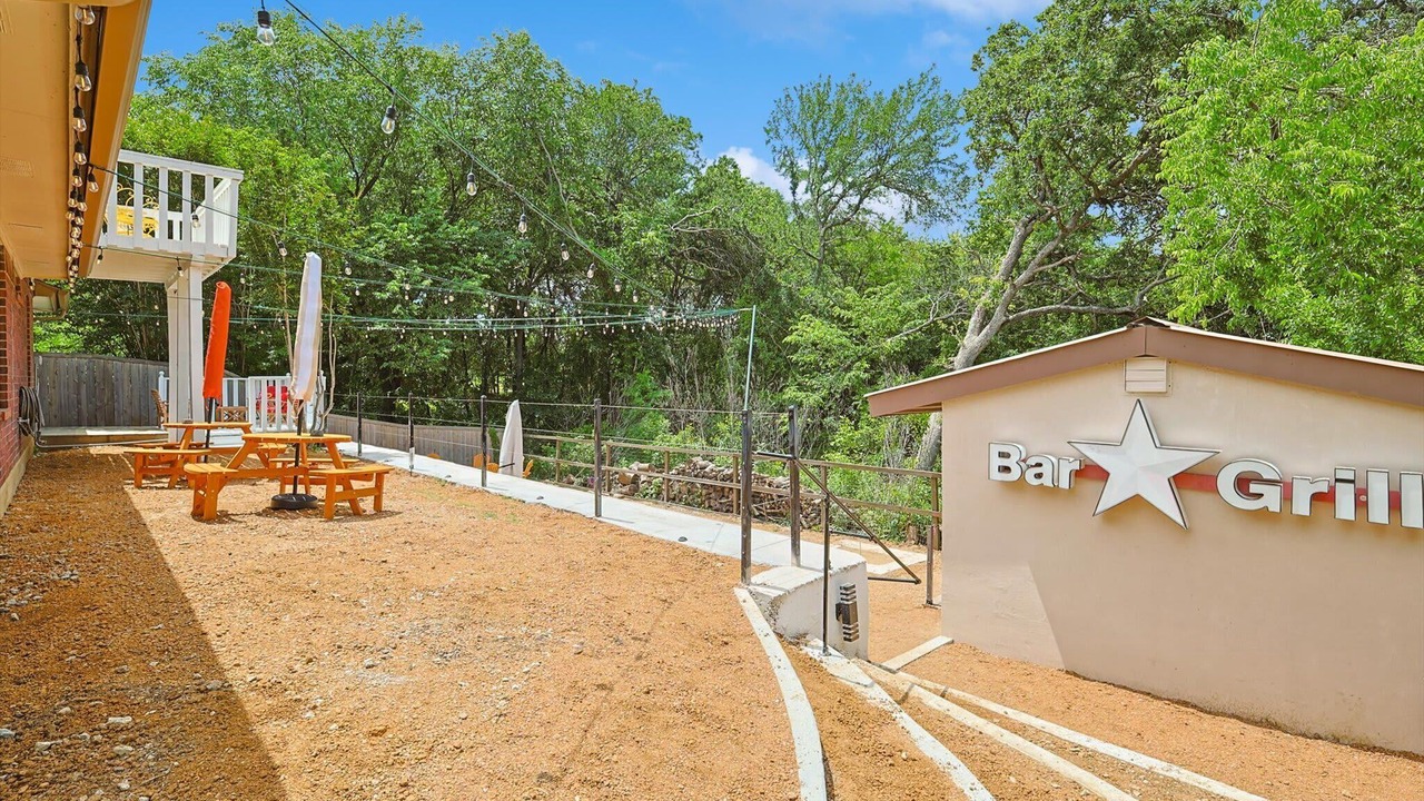 Photo of Outdoor in Flower Mound