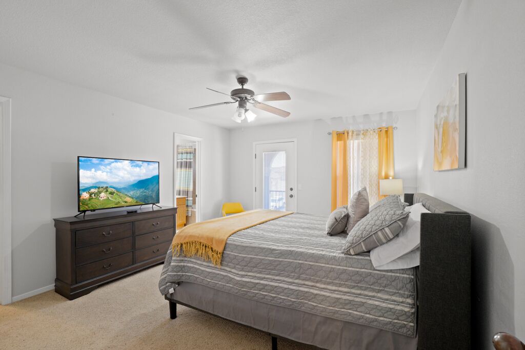 Photo of Livingroom in Biggs Field