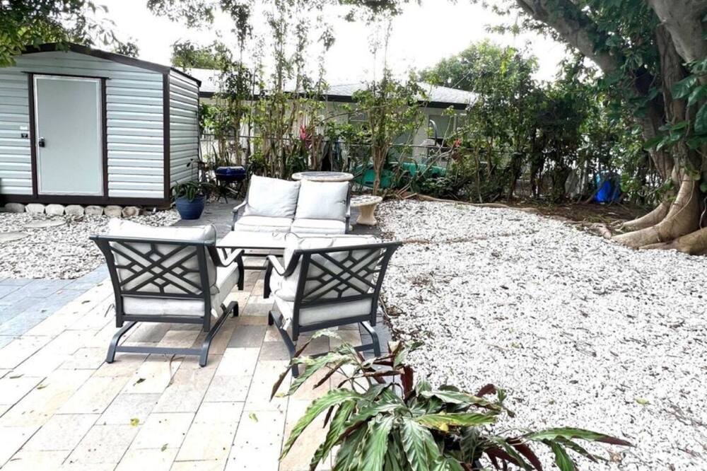Photo of Patio Balcony in Lake Ridge