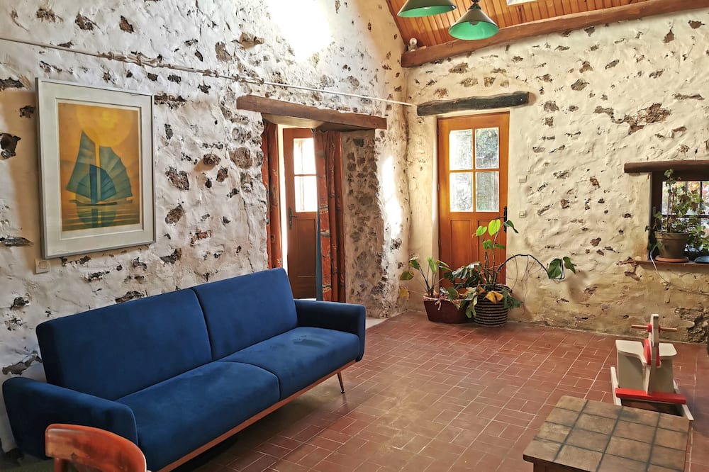 Photo of Livingroom in Jouarre
