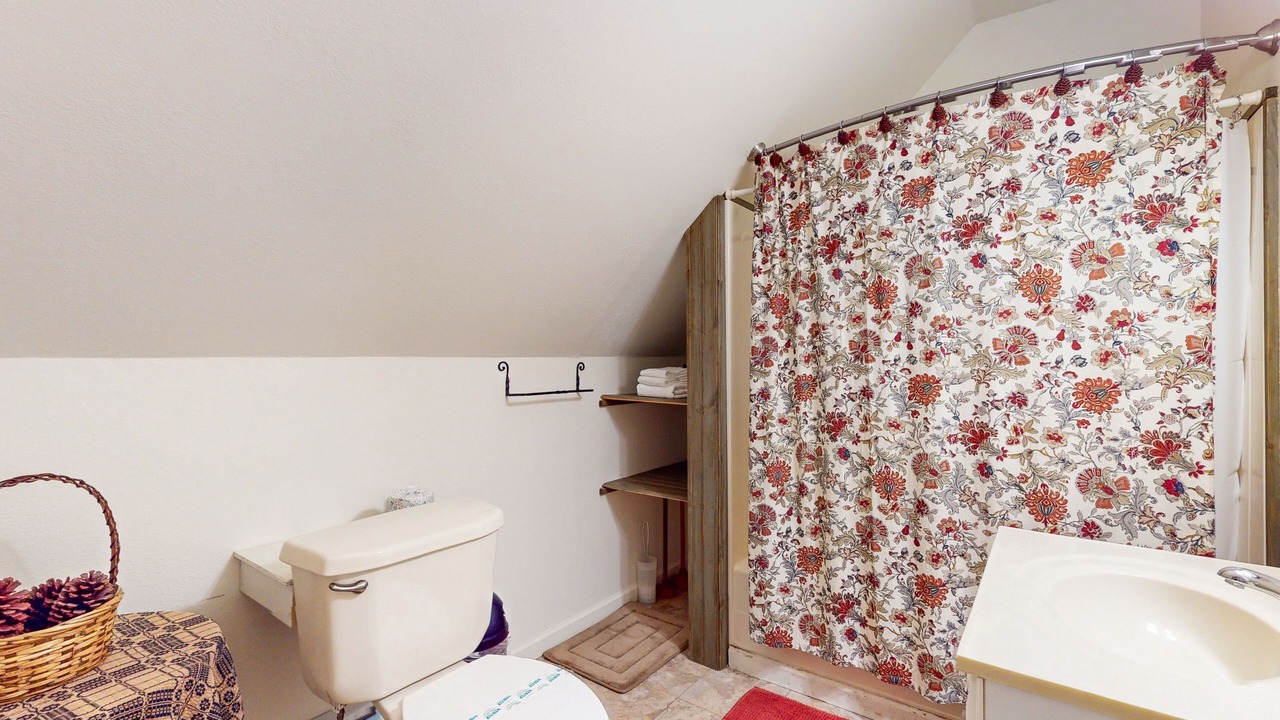 Photo of Others in Cayuga