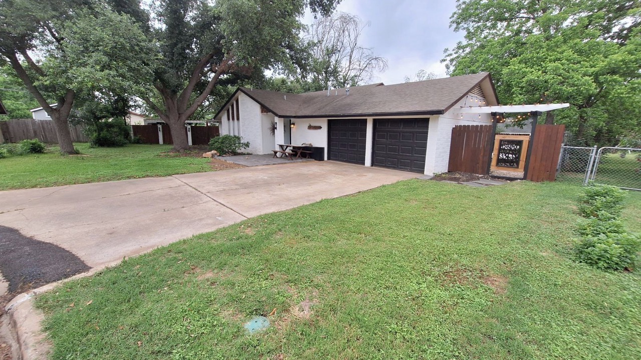 Photo of Outdoor in Taylor