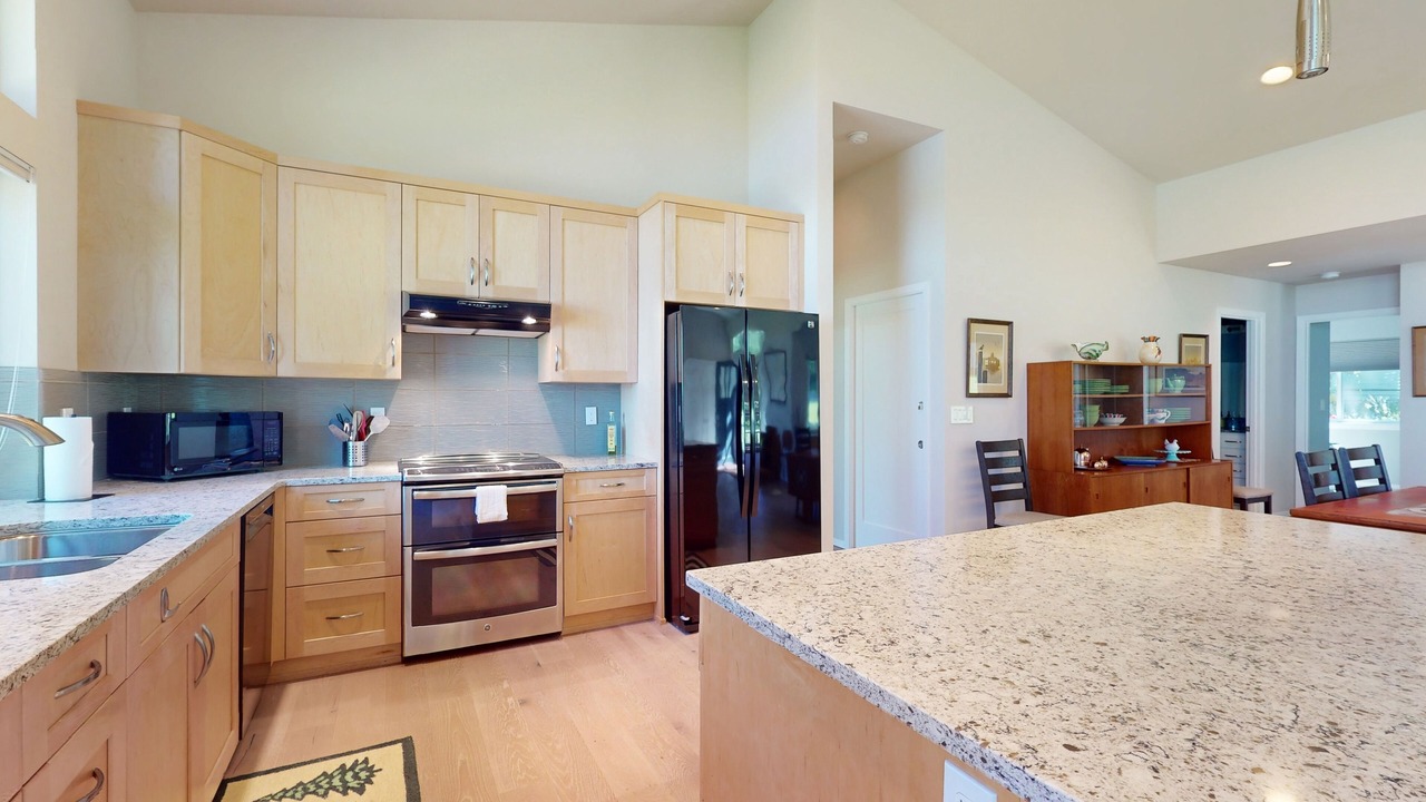 Photo of Kitchen in Longbranch