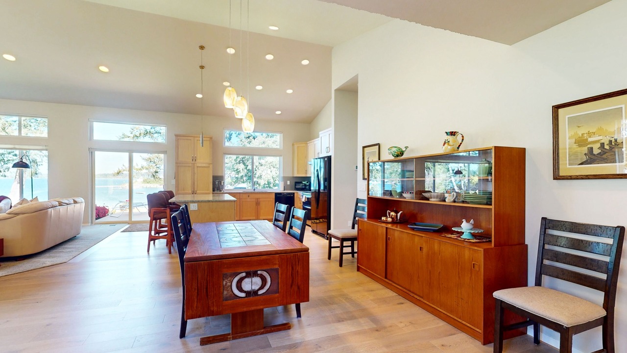 Photo of Kitchen in Longbranch