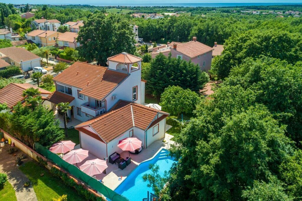 Photo of Outdoor in Cancini